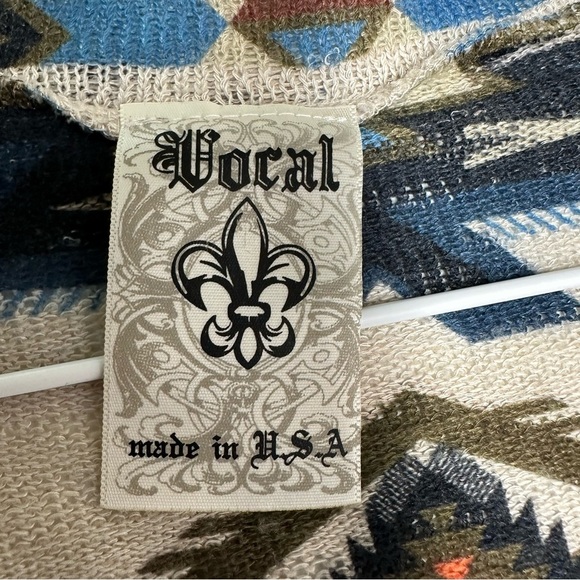Vocal Cream and Blue Aztec Sweatshirt size medium - Picture 3 of 7